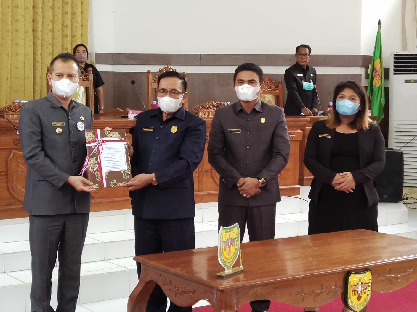 Pemkab Gumas dan DPRD Gumas Teken Nota Kesepakatan 