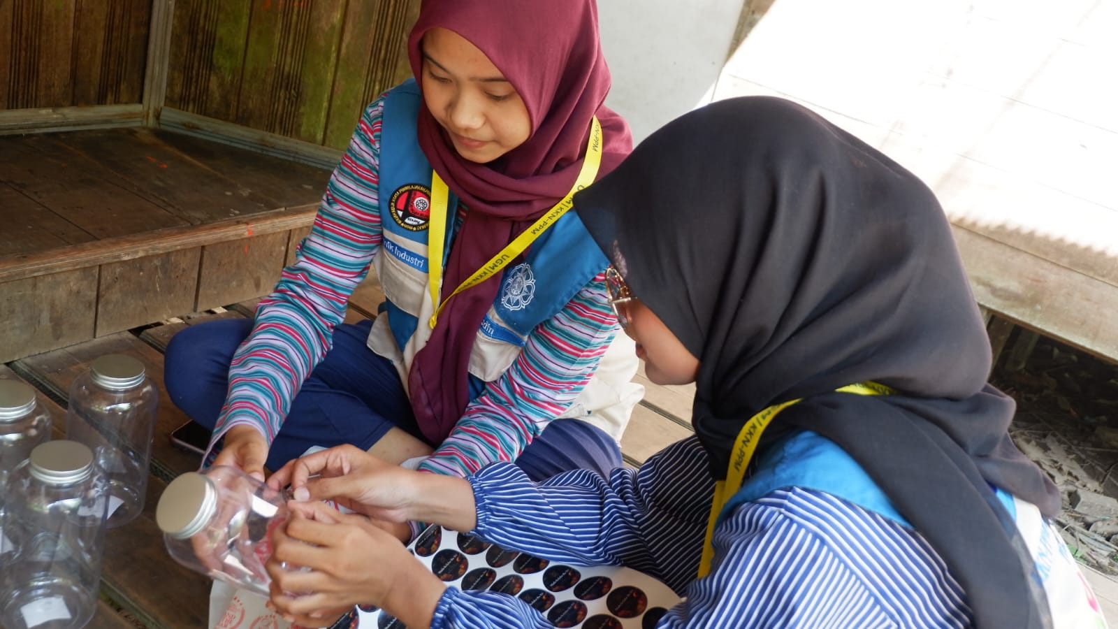 Angkat Potensi Madu Kelulut, KKN-PPM UGM Dorong UMKM Desa Mabuan Naik Kelas