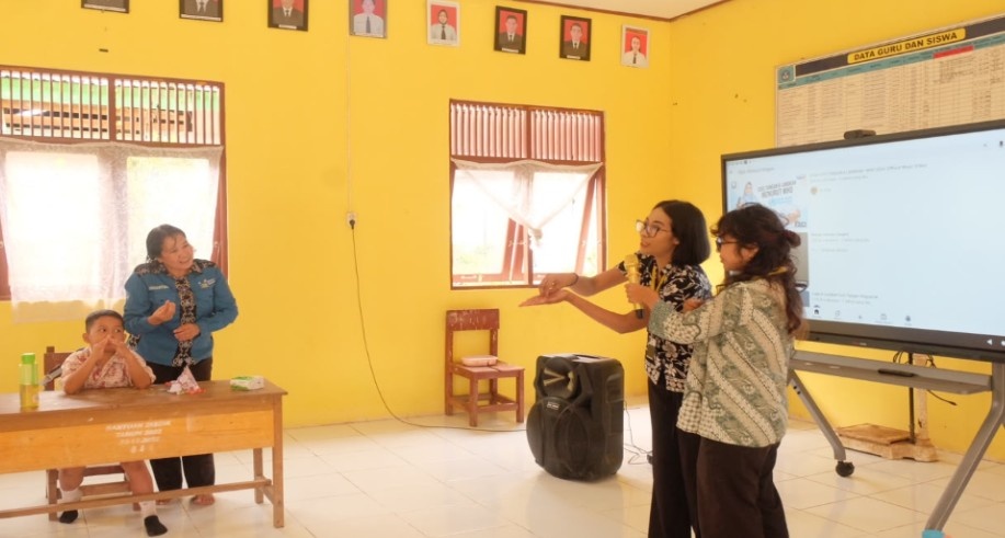 KKN-PPM UGM Tingkatkan Literasi Lingkungan Siswa SD melalui Edukasi Sejarah Air Berbasis Digital