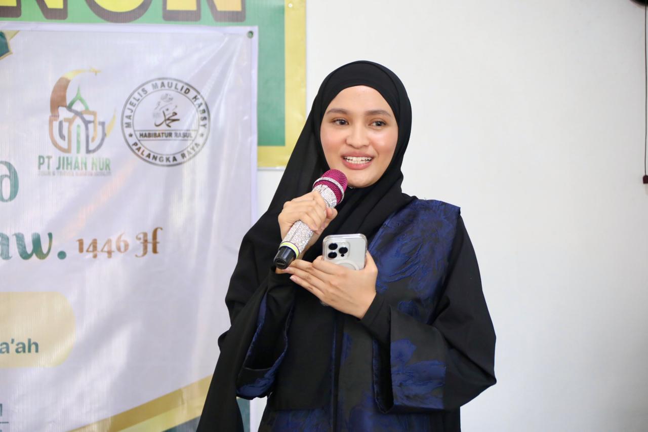 Ketua TP PKK Ivo Sugianto Sabran Hadiri Peringatan Maulid Nabi Muhammad SAW 1446 H