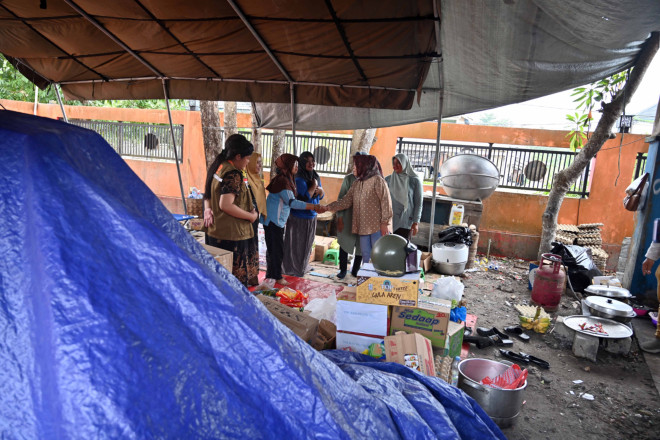 Bupati Hj. Nurhidayah Kembali Pantau Penanganan Karhutla, Tekankan Manajemen Personel di  Lapangan