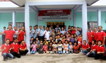 Melalui Program Bakti Kepada Negeri Merah Putih, Rutan Kelas Iia Palangka Raya Bantu Rehabilitasi Gedung Panti Asuhan