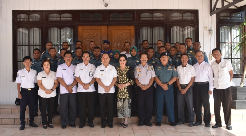 Bupati Lepas Peserta BST SMKN 1 Maritim