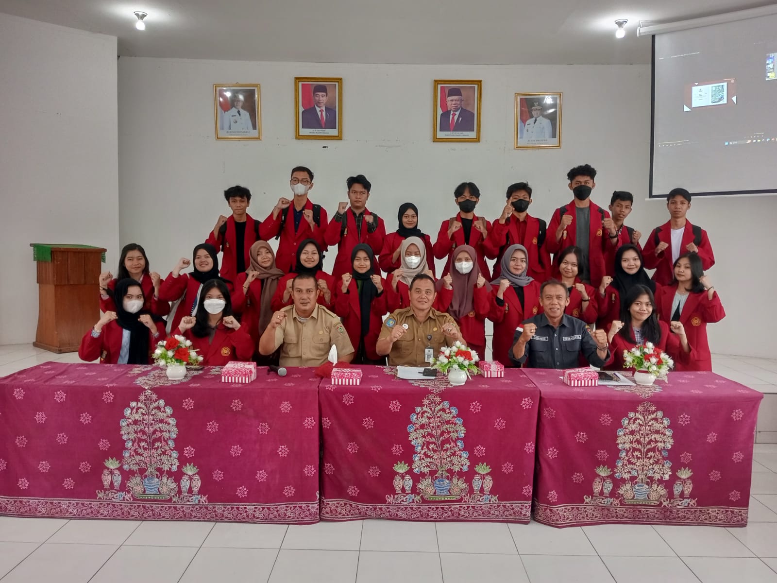Tingkatkan Pemahaman Wawasan Kebangsaan dan Politik, Badan Kesbangpol Prov. Kalteng bersama FISIP UMP Gelar Perkuliahan Lapangan Bagi Mahasiswa