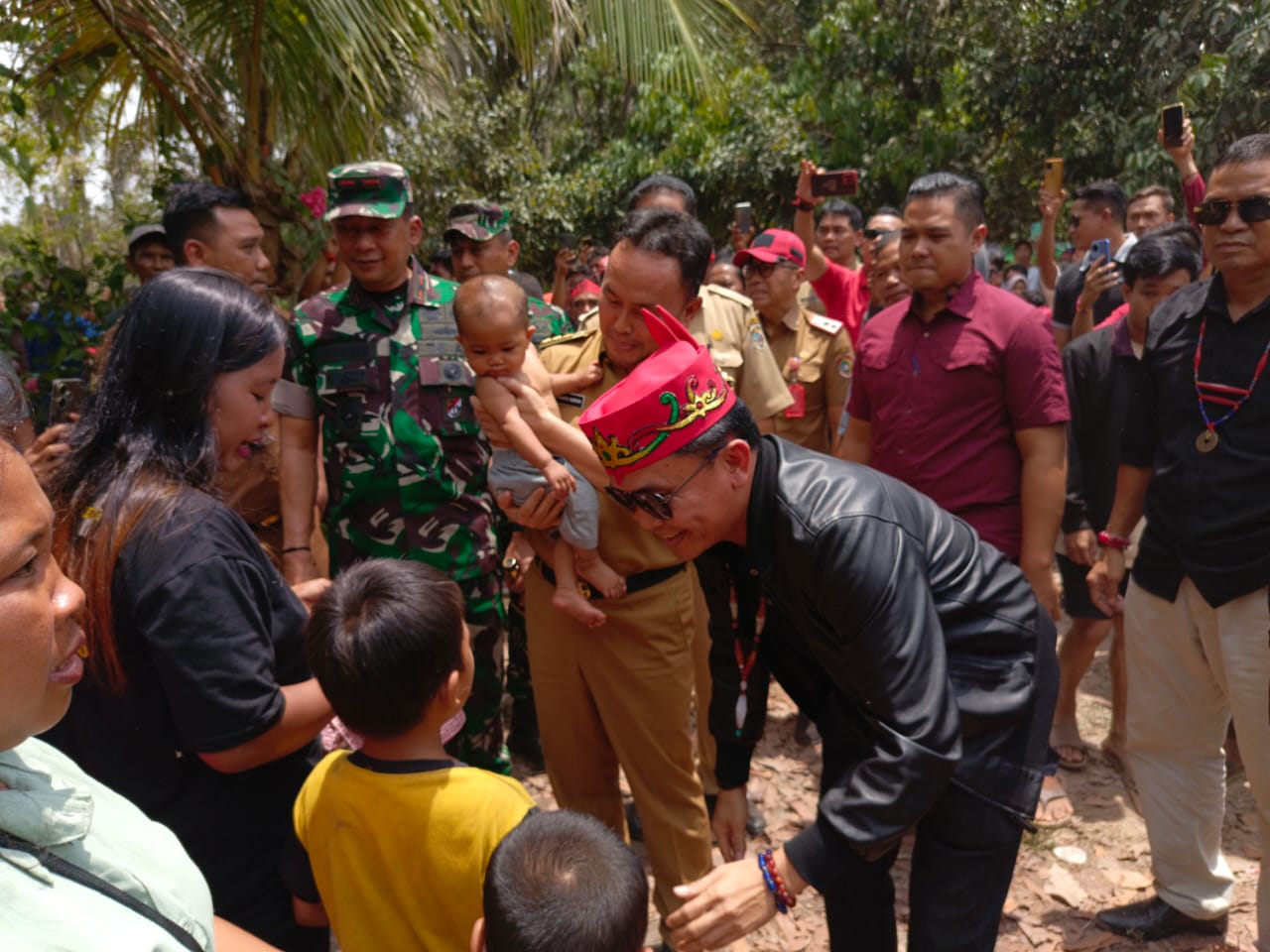 Prihatin Atas Konflik Bangkal, Gubernur Sugianto Sabran Tegaskan Hak Plasma Masyarakat Wajib Diberikan 