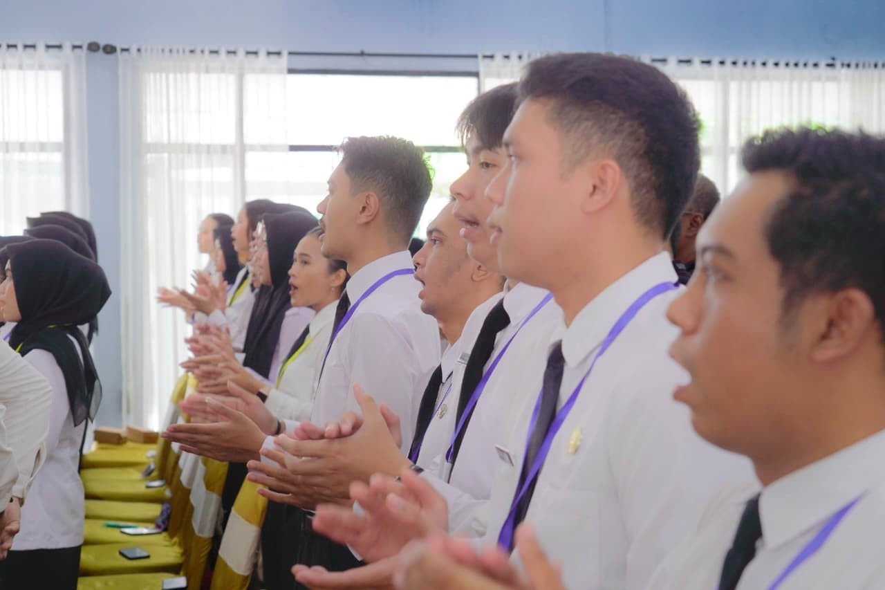 Plt. Sekda Kalteng Tutup Latsar CPNS, Tegaskan Pentingnya Profesionalisme dan Integritas ASN