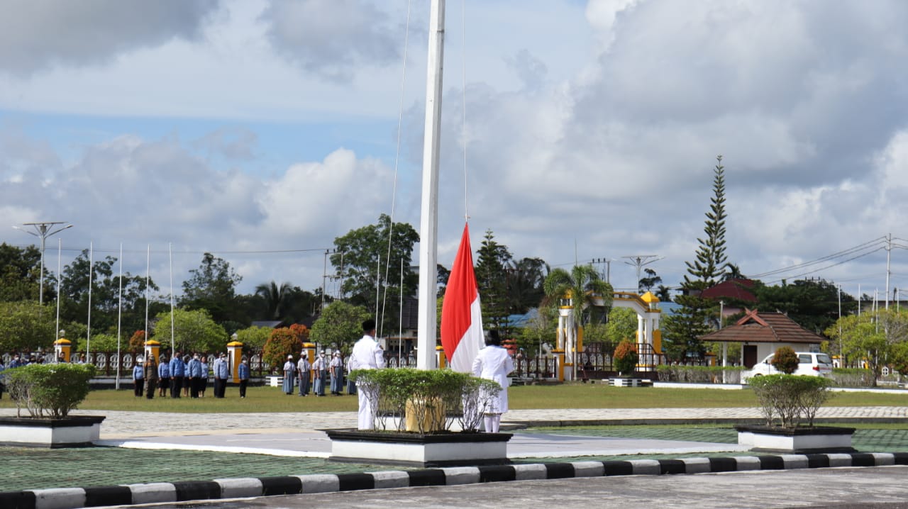 Pemkab Gunung Mas Gelar Apel Peringati Hari Pahlawan Ke 77 Tahun 2022