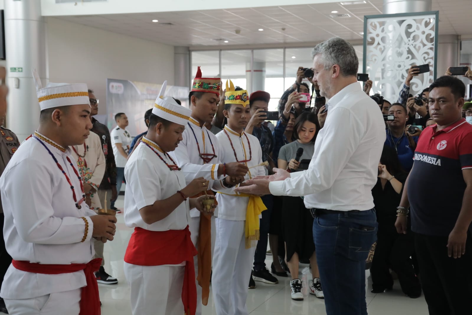 Sahli Gubernur Suhaemi Sambut Kedatangan Peserta UCI MTB Eliminator World Championship 2023