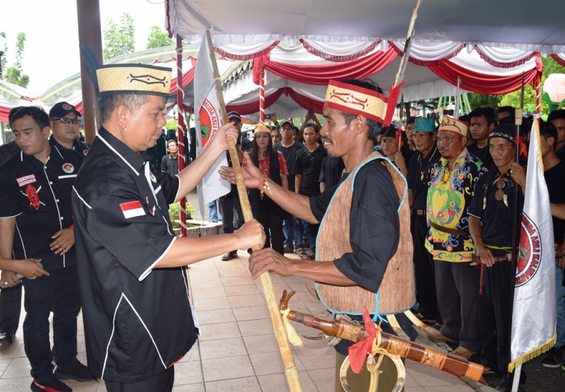 Bupati Kukuhkan GEPAK Se Wilayah Kapuas