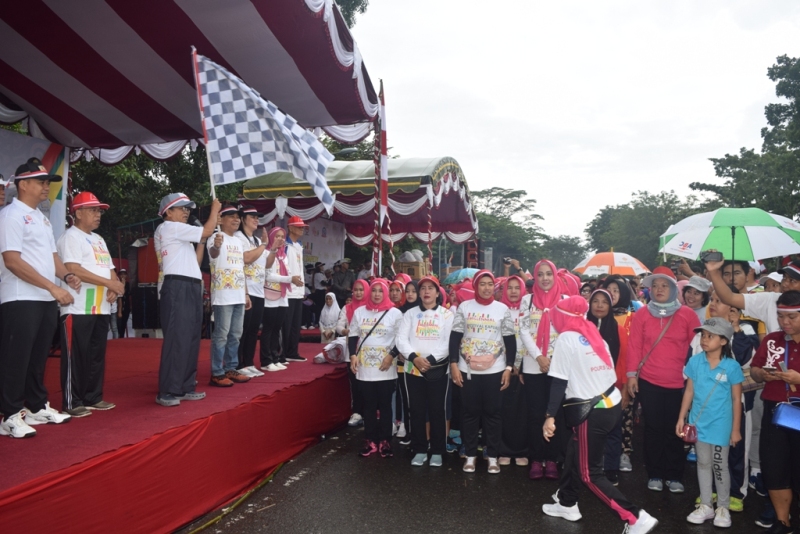 Wabup Hadiri Jalan Sehat Millennial Road Safety Festival