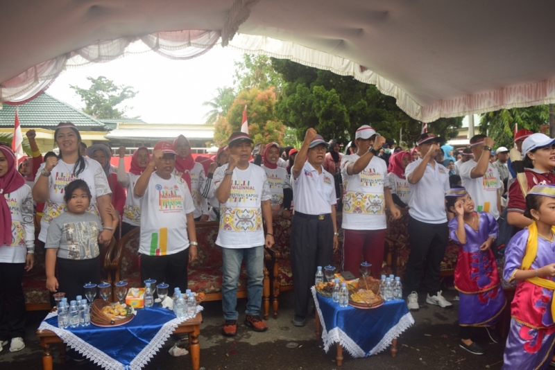 Wabup Hadiri Jalan Sehat Millennial Road Safety Festival