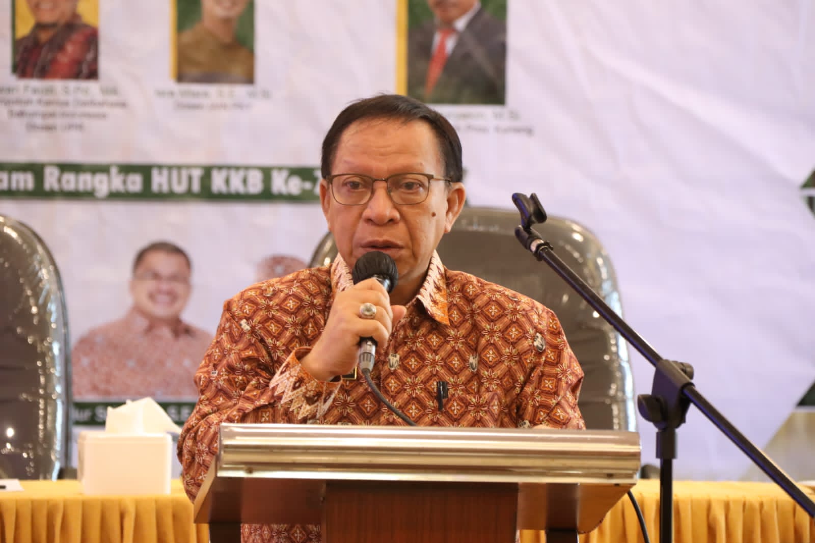 Sekda H. Nuryakin Buka Seminar Forum Pemuda KKB Kalteng