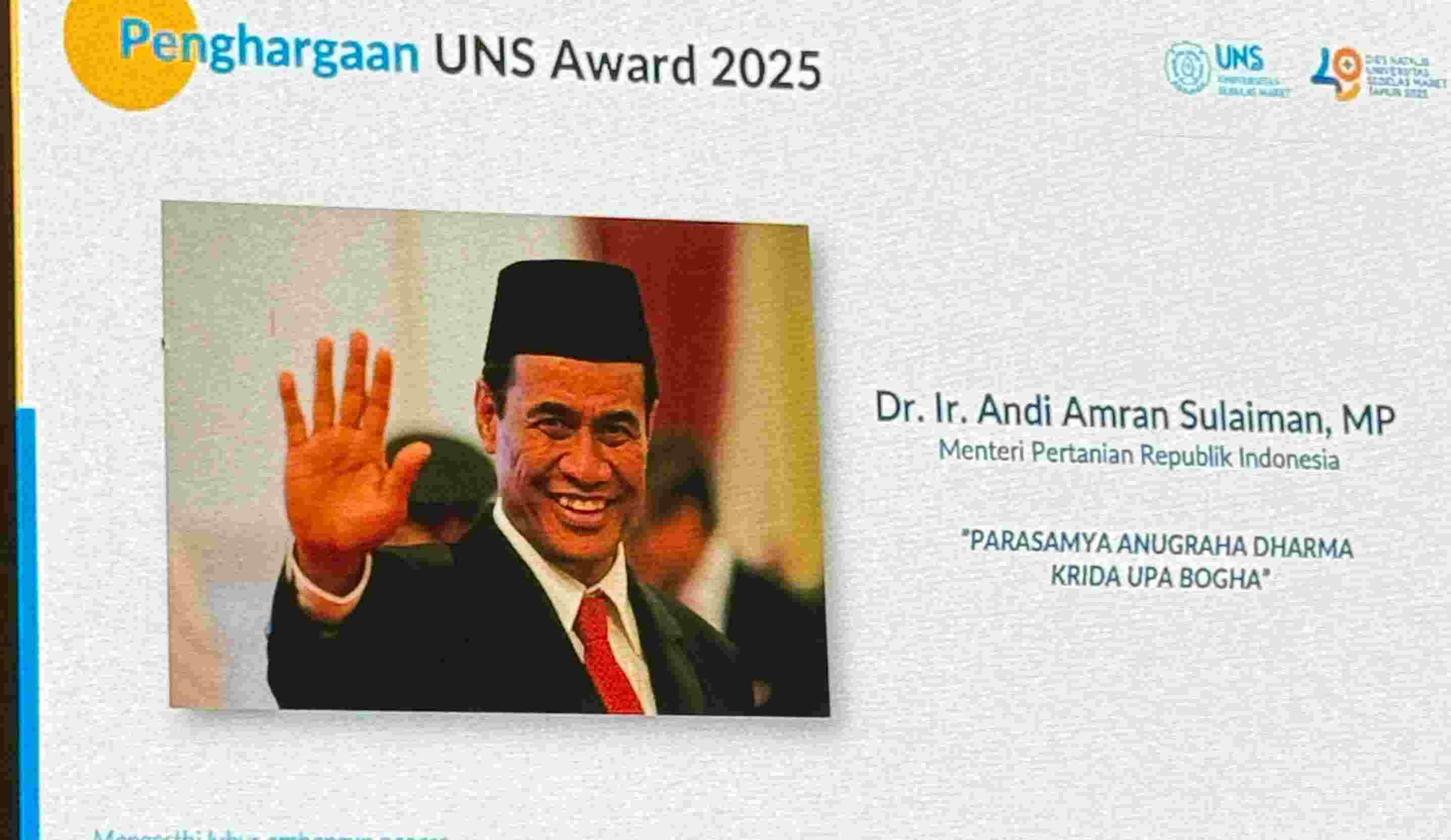 Kadis TPHP Prov. Kalteng Terima Penghargaan UNS Award Atas Kontribusi dalam Pengembangan Sektor Pertanian di Kalimantan Tengah
