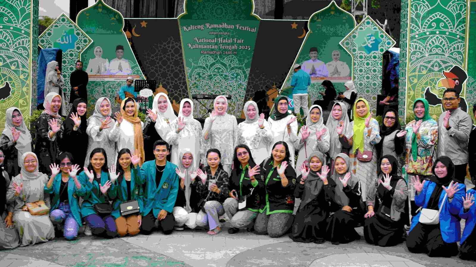 6 OKP Berpartisipasi Dalam Pembagian 1.000 Takjil oleh TP-PKK Kalteng, Aisyah Thisia Agustiar Sabran