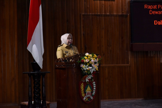 Sampaikan Pidato Pengantar LKPJ, Bupati Hj. Nurhidayah Paparkan Realisasi Pendapatan dan Belanja TA 2024