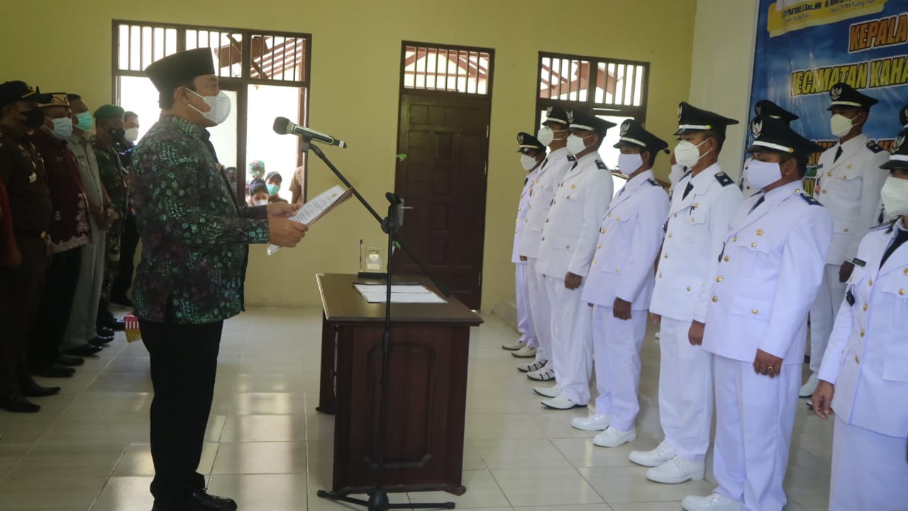 Bupati Pulang Pisau Lantik 16 Kepala Desa Terpilih Dari 2 kecamatan