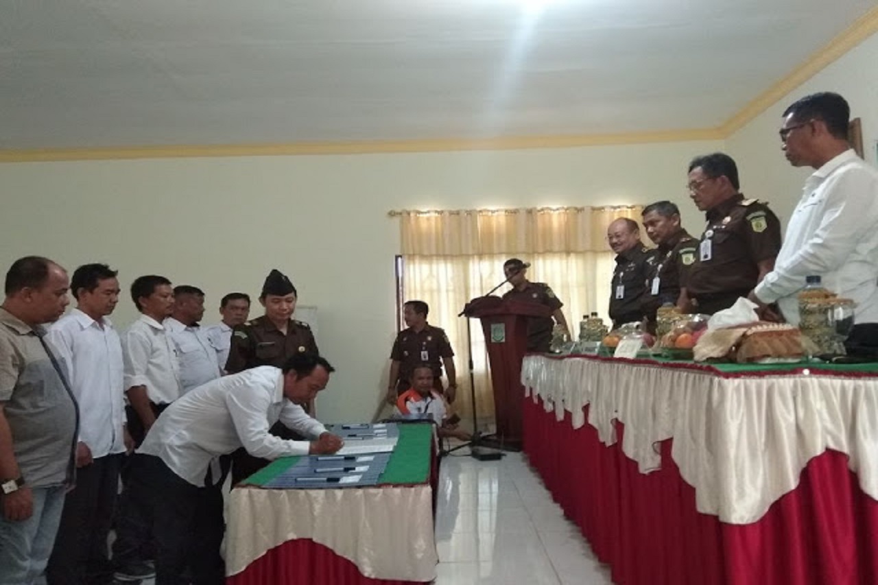 Kades Se-Kabupaten Pulang Pisau Tandatangani Pakta Integritas