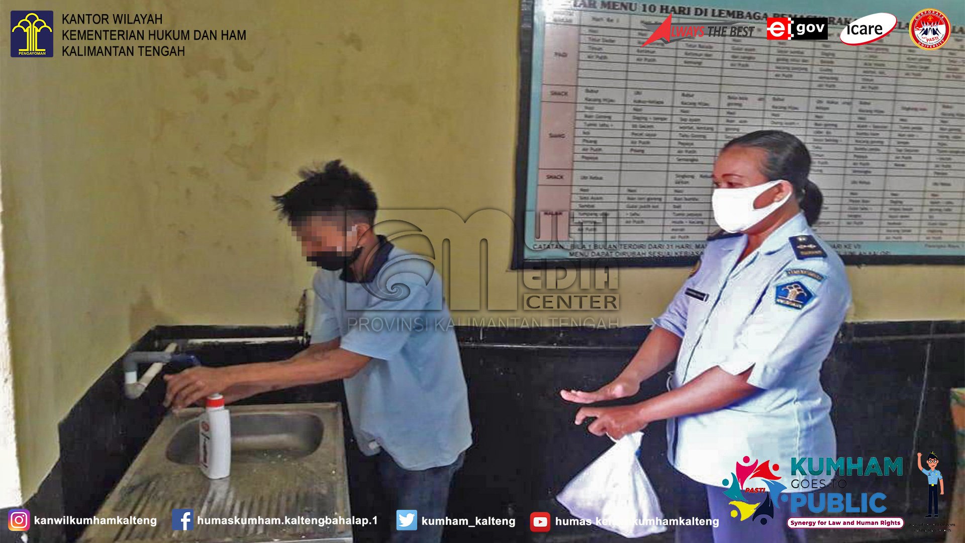 Antisipasi Covid-19, Lapas Palangka Raya Kembali Bagikan Vitamin dan Cek Suhu Tubuh WBP