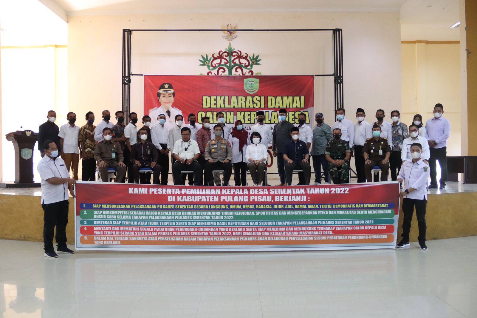 Bupati Ikuti Pelaksanaan Deklarasi Damai Calon Kades Serentak di 20 Desa Wilayah Kabupaten Pulang Pisau