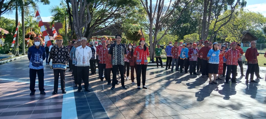 Dispursip Kalteng Ikuti Upacara Ziarah di Taman Makam Pahlawan