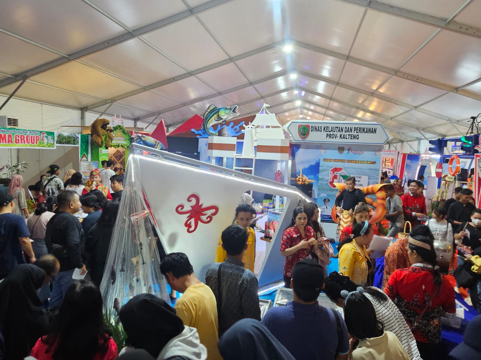 Dislutkan Prov. Kalteng Tampilkan Kapal Penangkap Ikan Pada Kalteng Expo 2024