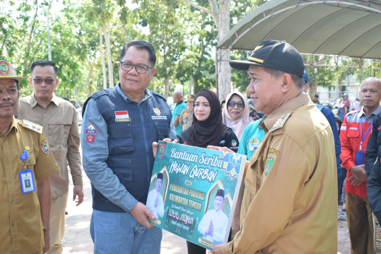 Mewakili Gubernur, Kadislutkan Kalteng Salurkan 30 Ton Beras Murah di Dua Titik Lokasi di Kabupaten Sukamara