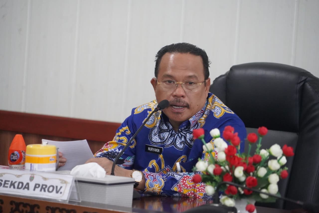 Mewakili Gubernur, Sekda Nuryakin Lepas Calon Paskibraka Tingkat Pusat Utusan Provinsi Kalteng Tahun 2024