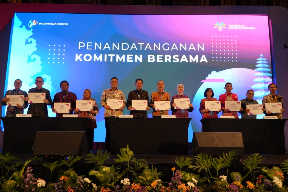 Diskominfosantik Kalteng Tandatangani Komitmen Bersama Penyediaan Data Statistik Sektoral yang Berkualitas dan Berkelanjutan