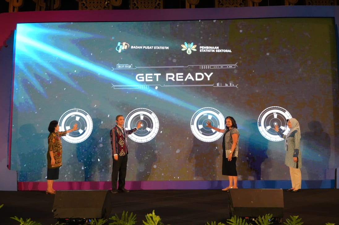 Diskominfosantik Kalteng Tandatangani Komitmen Bersama Penyediaan Data Statistik Sektoral yang Berkualitas dan Berkelanjutan
