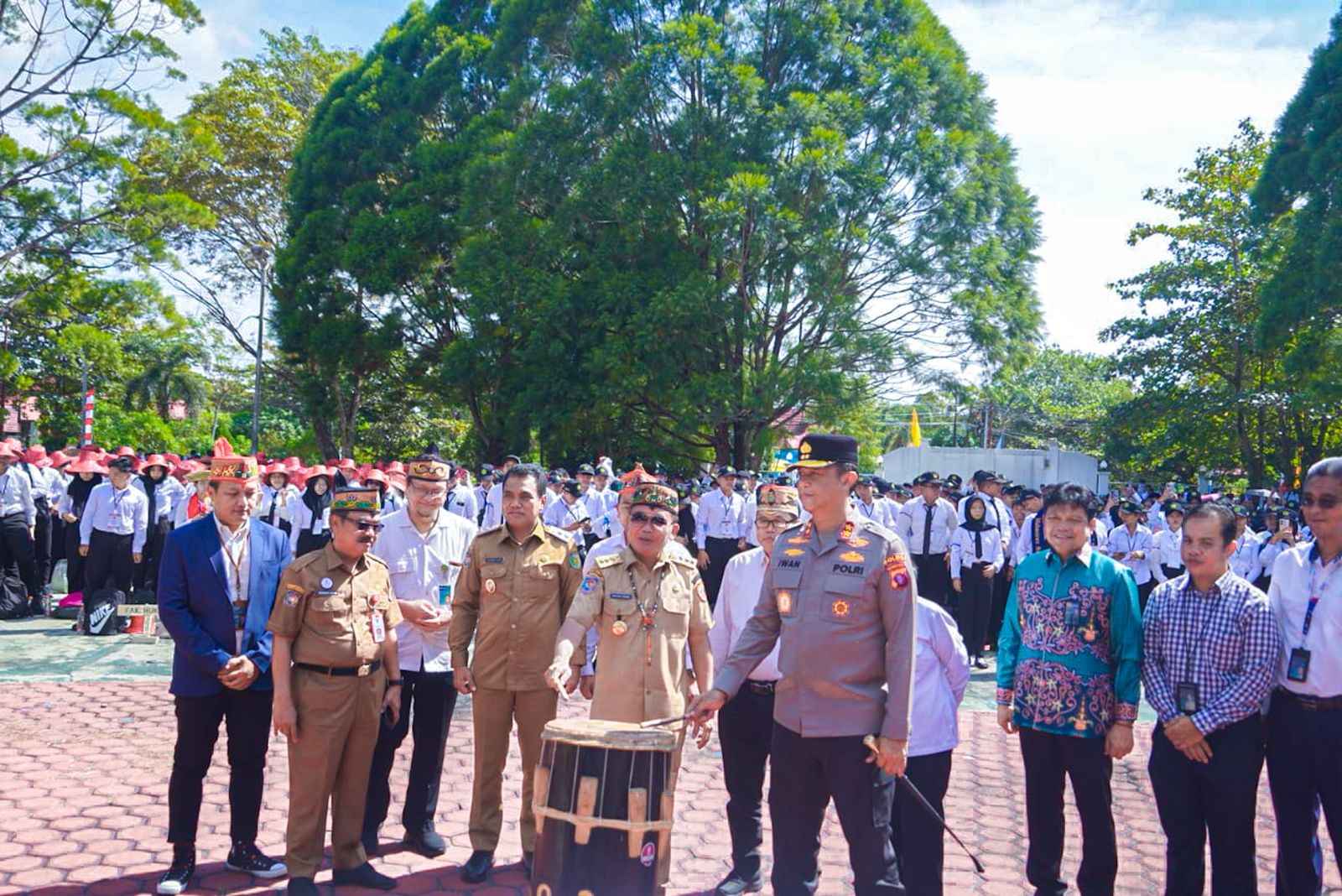 Buka PKKMB UPR 2025, Gubernur Kalteng Dorong Karakter Mahasiswa dan Salurkan Bantuan Pendidikan Rp100 Juta