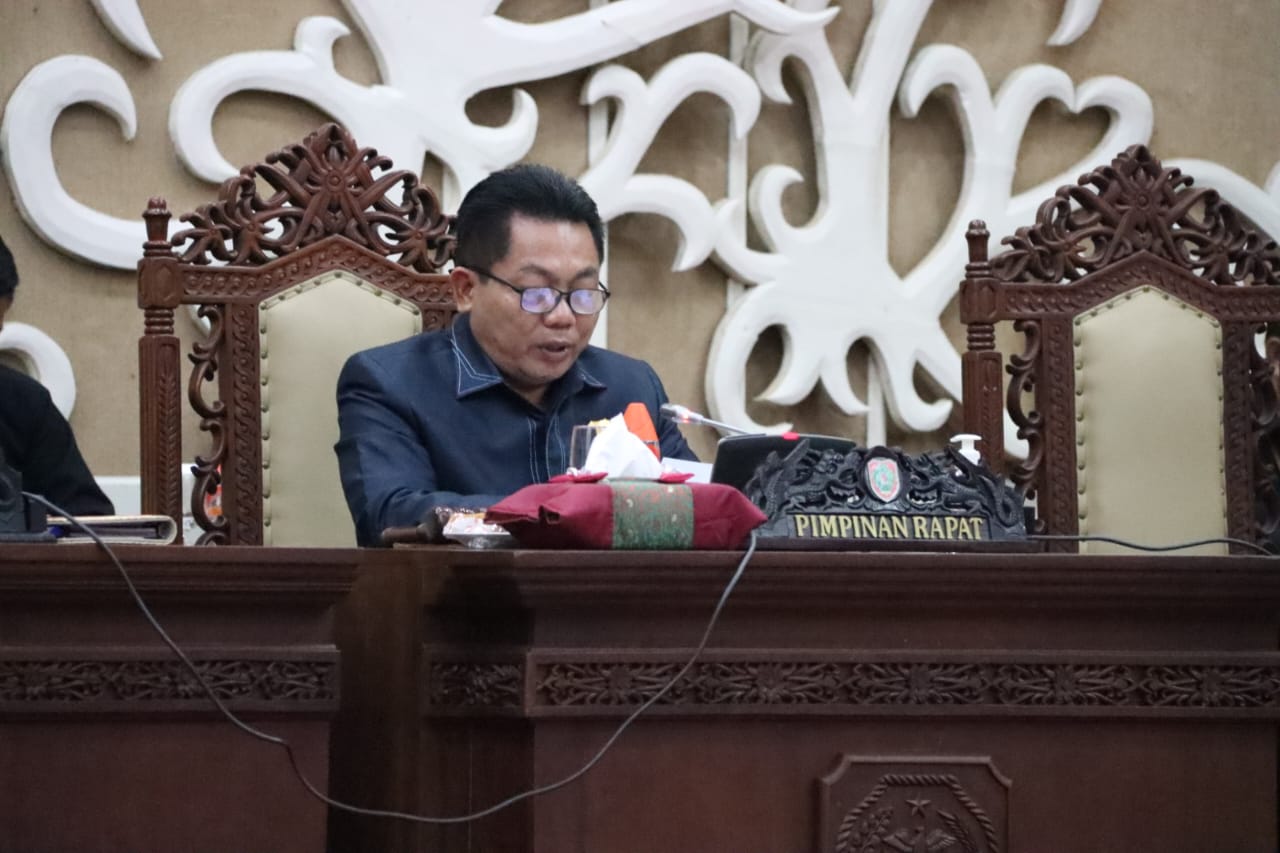 Wagub Edy Pratowo Hadiri Rapur ke-16 Penutupan Masa Persidangan II Sekaligus Rapur ke-I Pembukaan Masa Persidangan III 