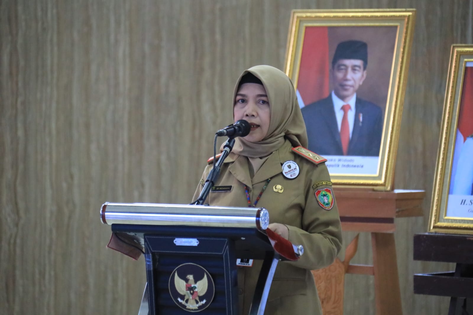 Asisten Ekbang Sri Widanarni Buka Coaching Clinic 3 Implementasi SSK Program PPSP Kabupaten Lamandau dan Katingan
