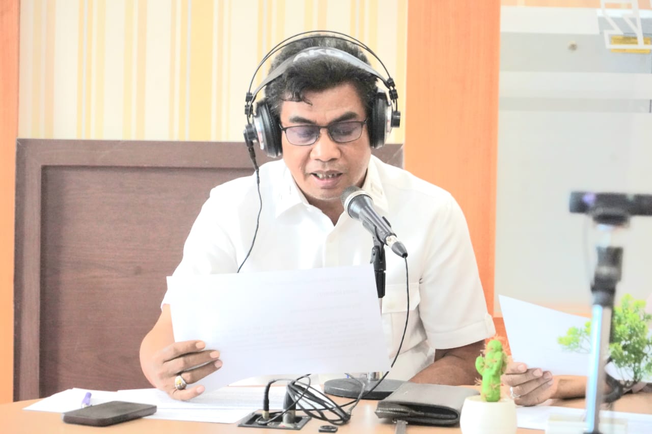 HUT ke-79 RRI, Kadis Kominfosantik Agus Siswadi Bacakan Warta Berita Spesial di RRI Pro 1 Palangka Raya
