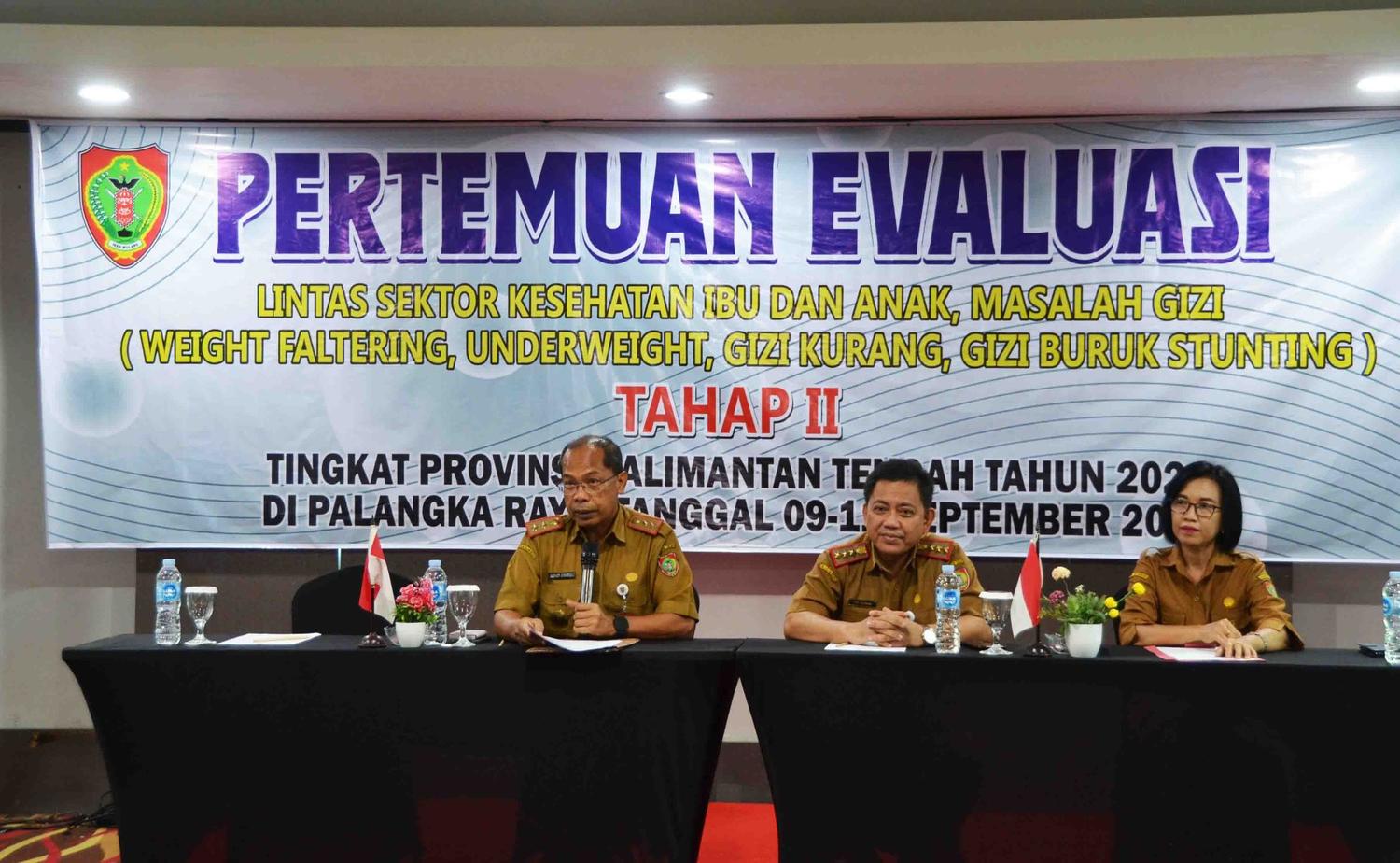 Dinkes Prov. Kalteng Gelar Pertemuan Evaluasi Lintas Sektor Masalah Kesehatan Gizi Ibu dan Anak