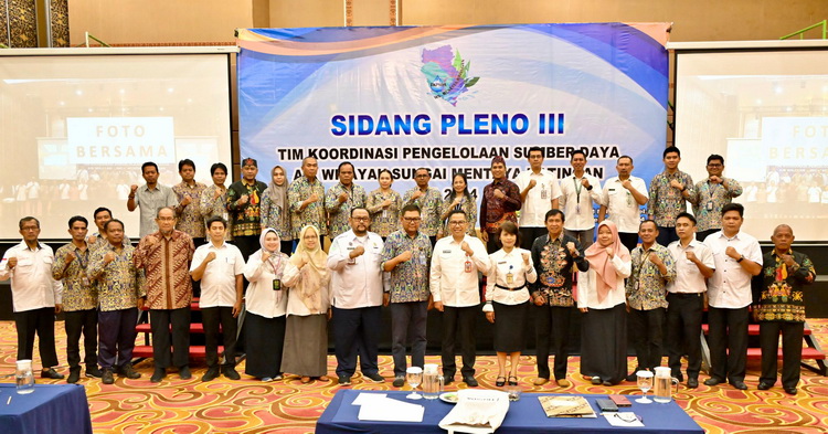 Kepala Bappedalitbang Prov. Kalteng Buka Sidang Pleno III TKPSDA WS Mentaya-Katingan Tahun 2024