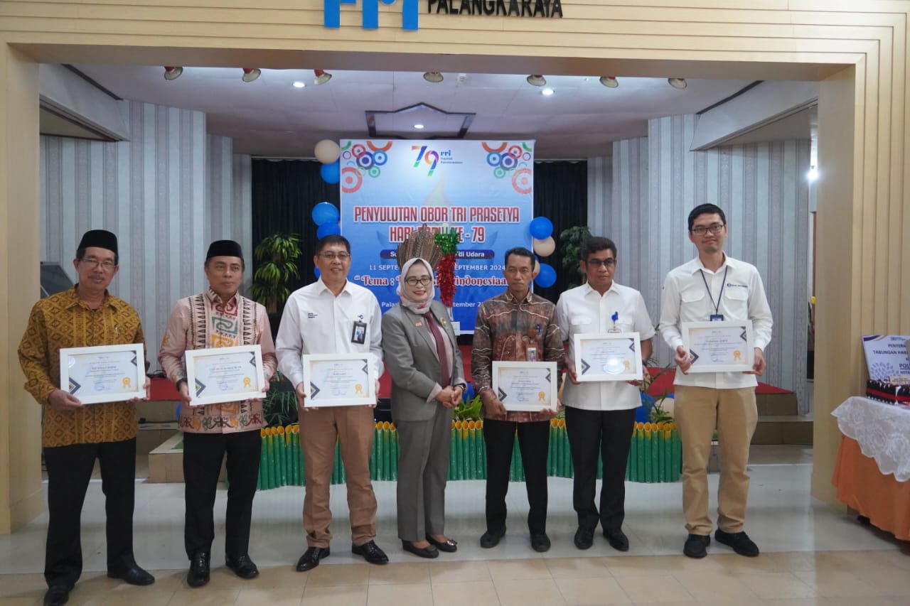 Hadiri Puncak HUT ke-79 RRI, Kadis Kominfosantik Agus Siswadi Harapkan RRI Bisa Terus Berinovasi Dalam Menyampaikan Informasi ke Masyarakat