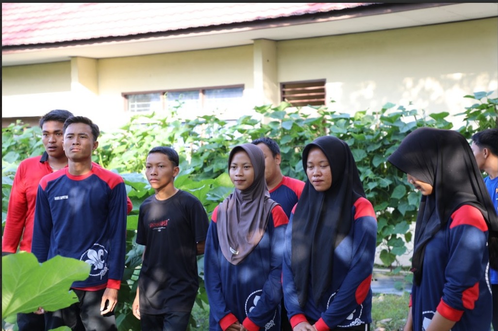 Hidroponik Hemat Lahan, Siswa Magang Belajar Produksi Sayuran Sehat 