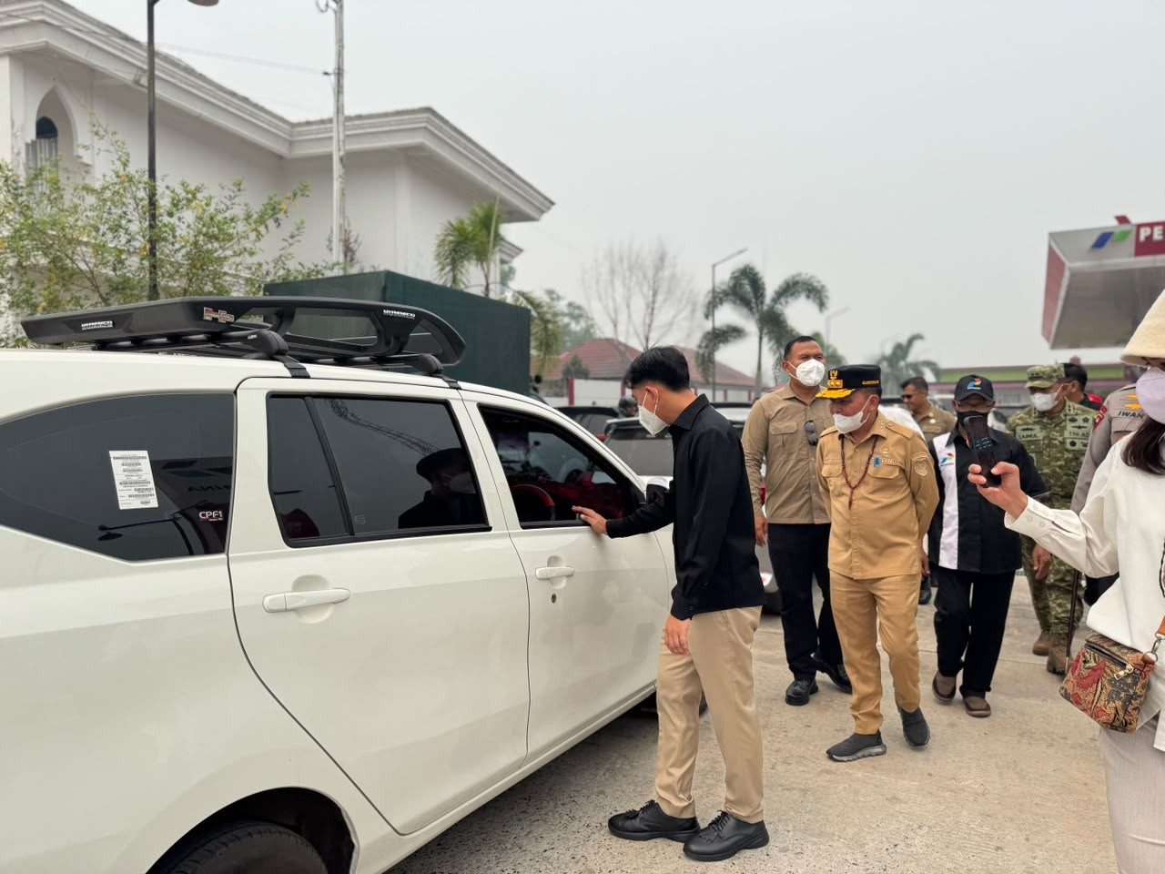 Lihat Antrean Mengular, Wapres Didampingi Gubernur Kalteng Turun Langsung Cek Ketersediaan BBM di Palangka Raya