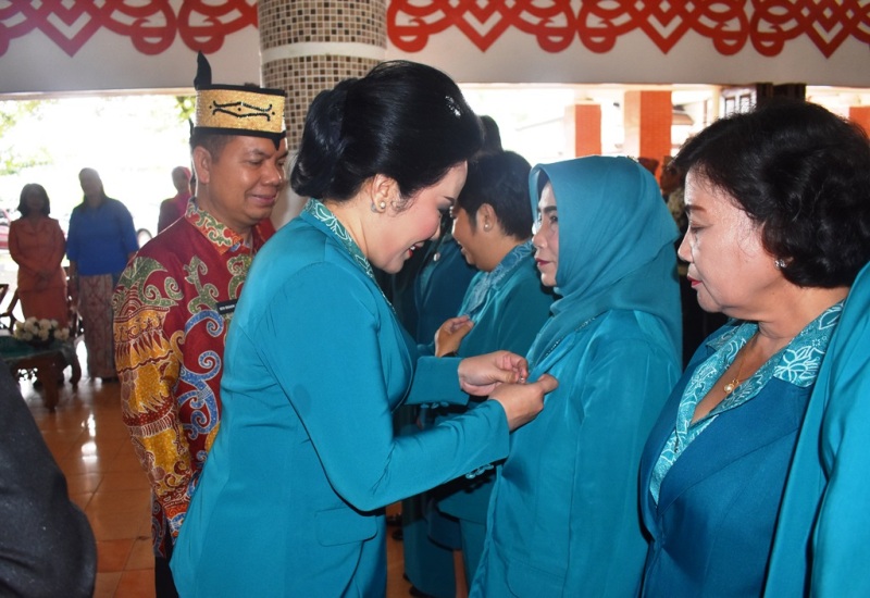 Pengurus PKK Dan GOW Resmi Dilantik