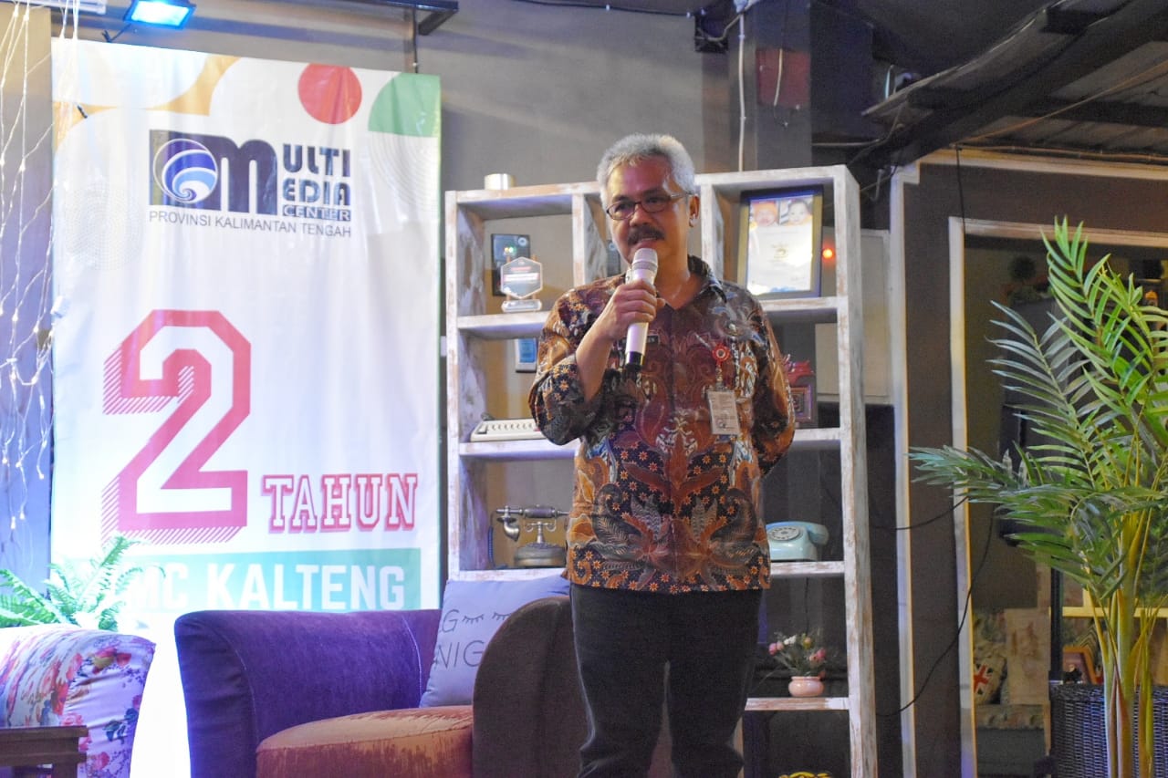 Revolusi Informasi dan Komunikasi Pemprov Kalteng Melalui MultiMedia Center