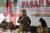 Pj. Bupati Barito Selatan Buka Kegiatan Pasar Murah di Desa Kalahien