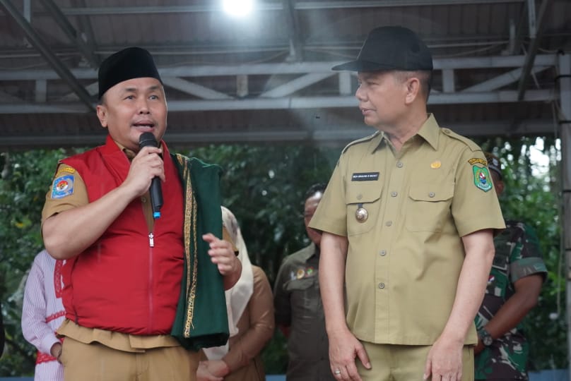 Warga Antusias Kunjungi Pasar Penyeimbang di Kec. Kapuas Timur, Kab. Kapuas. Gubernur Kalteng Harapkan Pembangunan Kab. Kapuas Semakin Maju