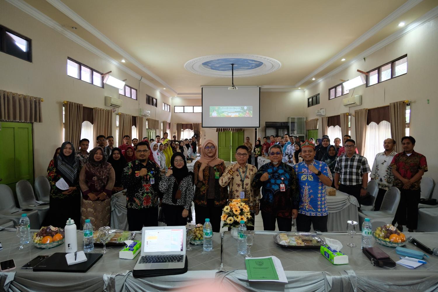 DLH Prov. Kalteng Gelar Rapat Sosialisasi Gerakan Peduli dan Berbudaya Lingkungan Hidup di Sekolah dan Penghargaan Adiwiyata