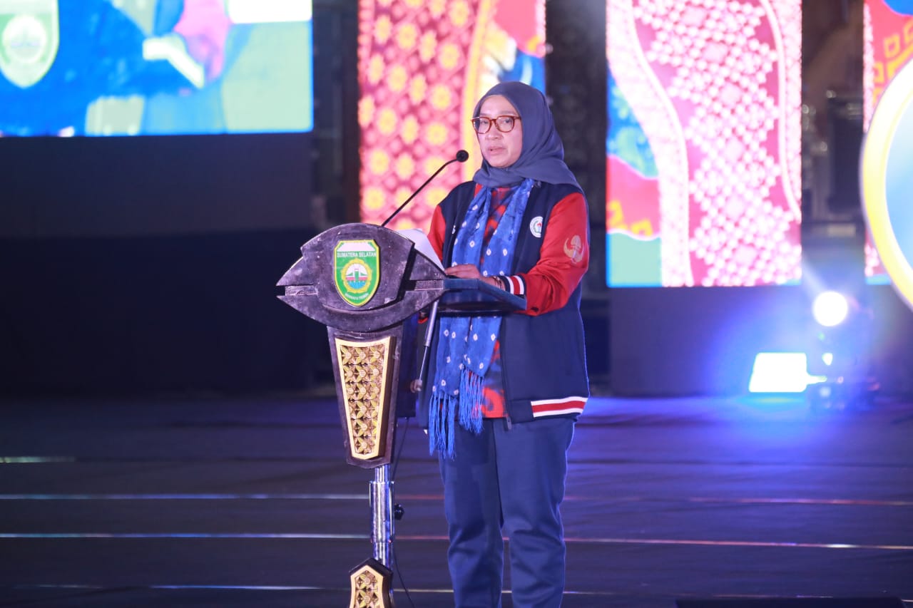 Hadiri Penutupan PORNAS Korpri XVII, Ketua Kontingen Kalteng Ajak ASN Terus Berprestasi dengan Integritas dan Sportivitas Tinggi