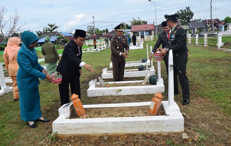 Peringati Hari Pahlawan Ke 73 Berlangsung Hikmad