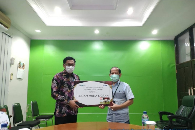 Dinas TPHP Kab. Kobar Raih Reward Kartu Tani BRI Klaster 6 Tahun 2022