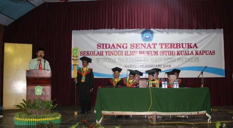 Wabup Hadiri Wisuda Pertama STIH Kuala Kapuas