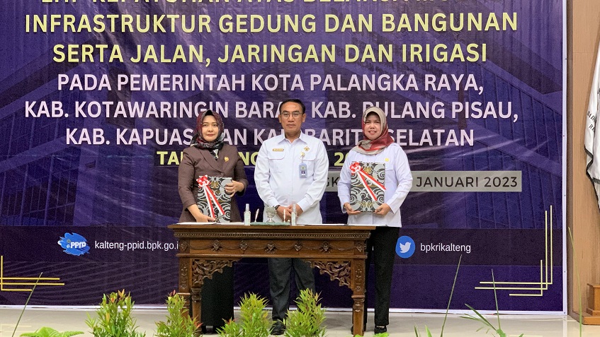 Pj. Bupati Barsel Terima LHP Kepatuhan Belanja Modal