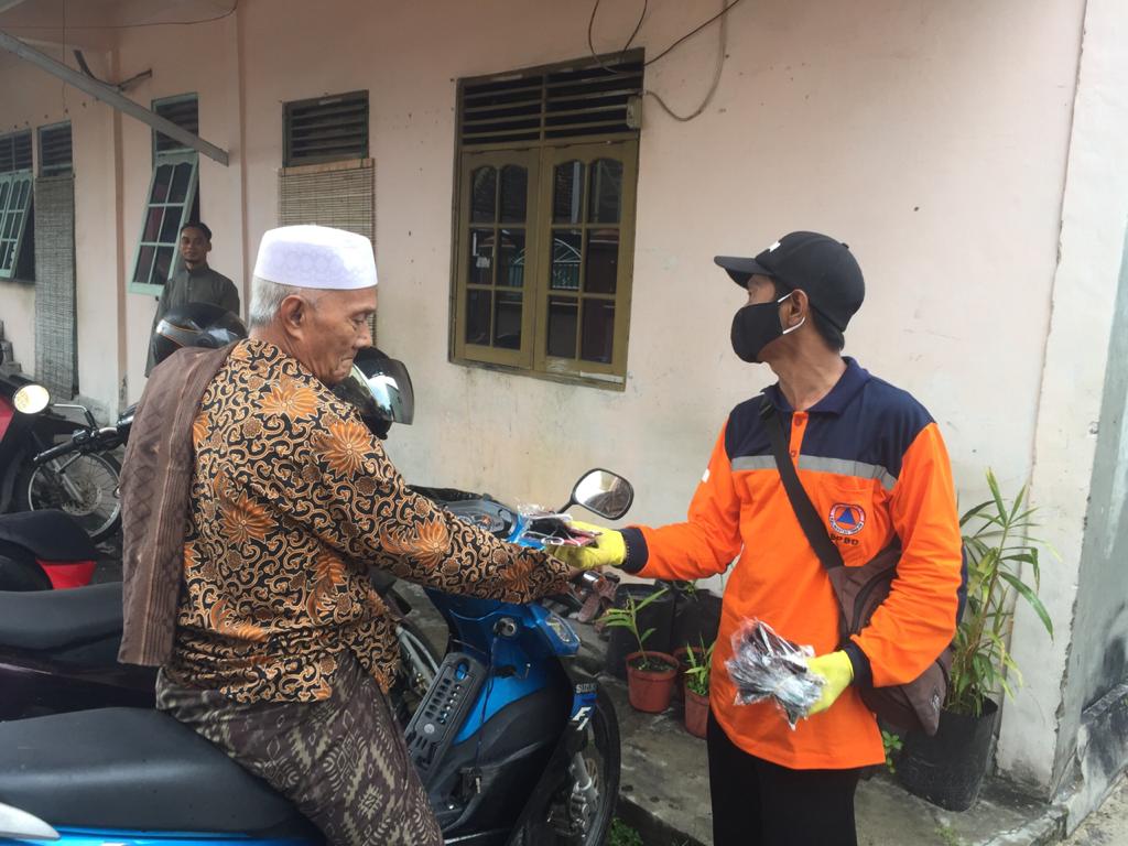 Satgas Penanganan Covid-19 Prov. Kalteng Edukasikan Cara Penggunaan Masker