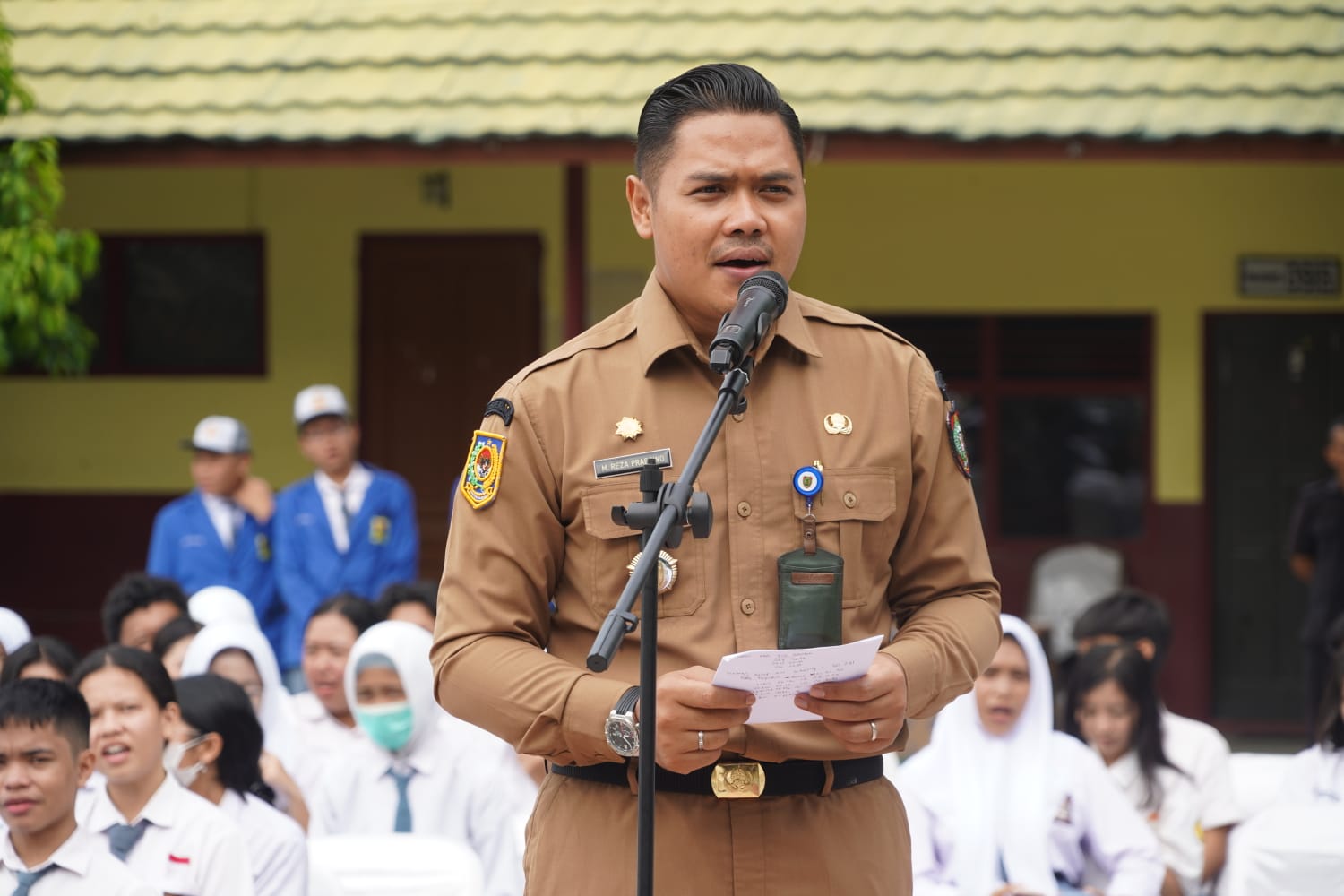 Wakil Gubernur H. Edy Pratowo Sosialisasikan Pelajar Gunakan Hak Pilihnya Dalam Pemiilu Tahun  2024